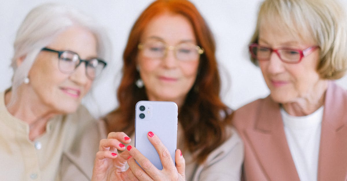 Conversa em grupo no WhatsApp para engajamento TikTok