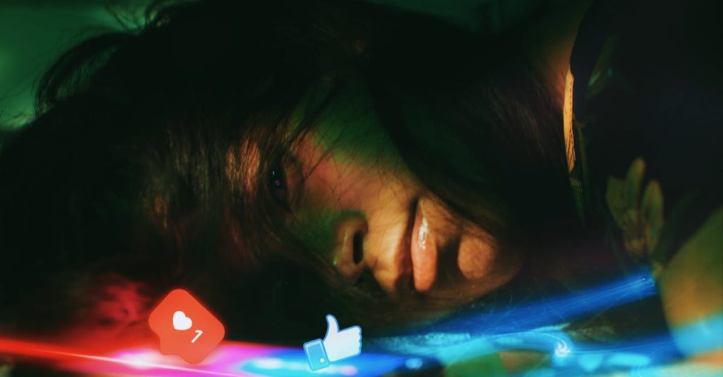 Ilustração colorida representando a psicologia das cores aplicada em redes sociais