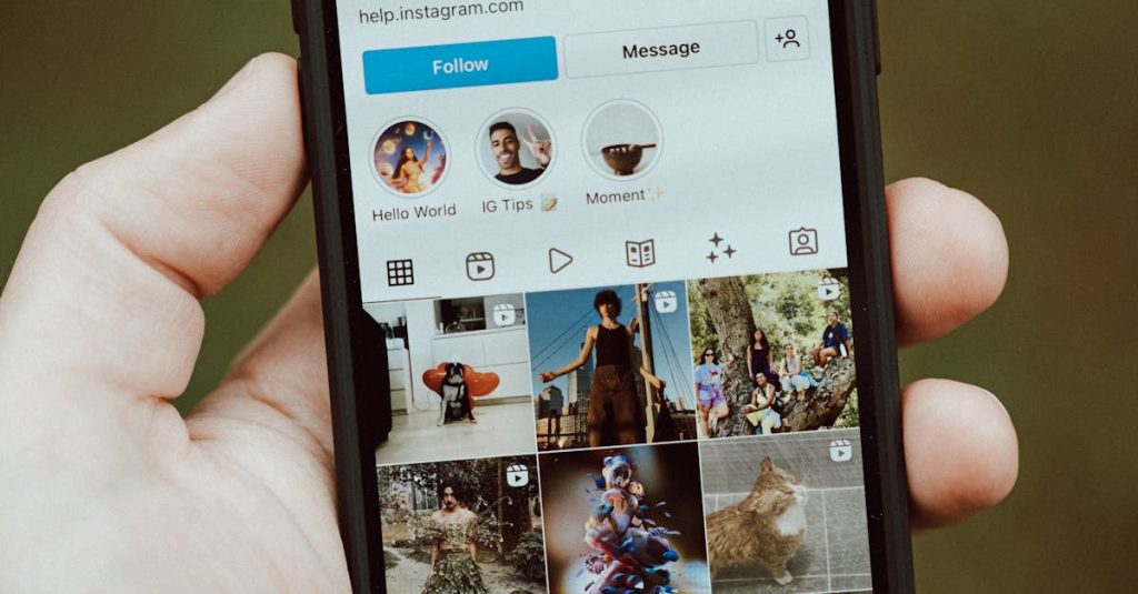 Tela de perfil do Instagram otimizado em smartphone moderno
